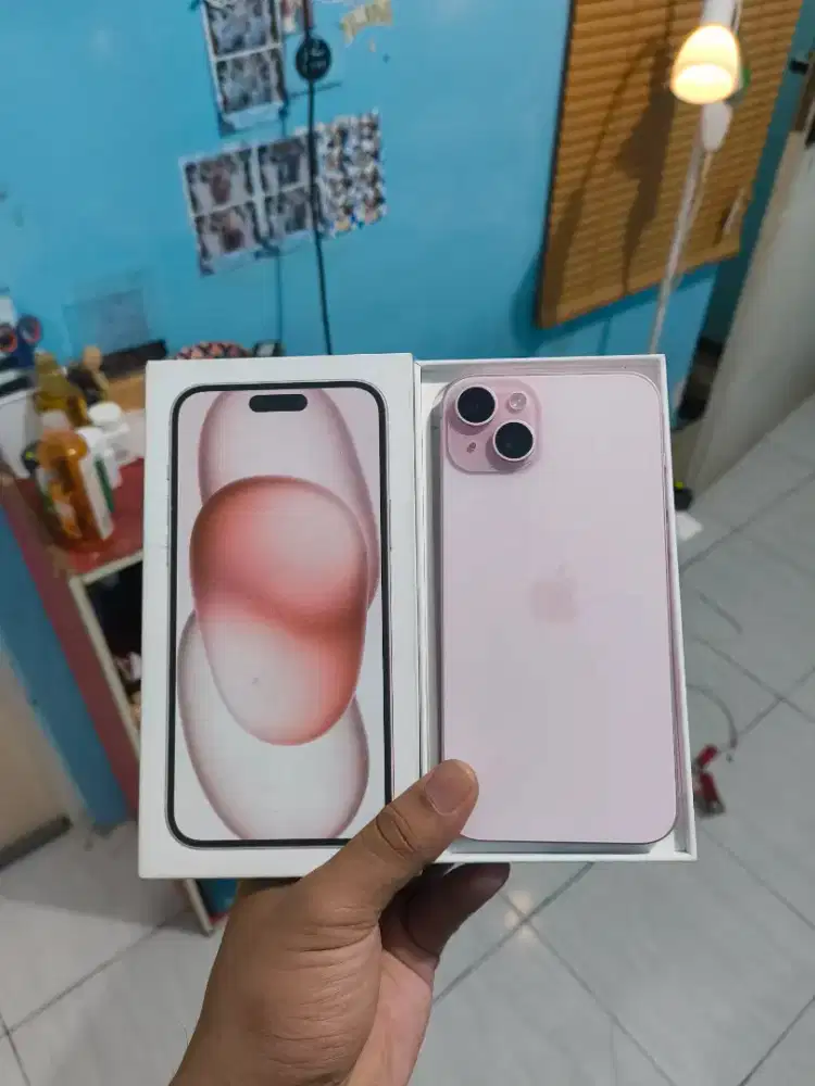iPhone 15 PLUS 256GB iBox Garansi ON pink Super mulus