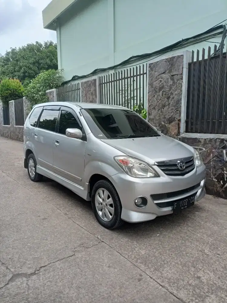 Toyota avanza type S 1500cc