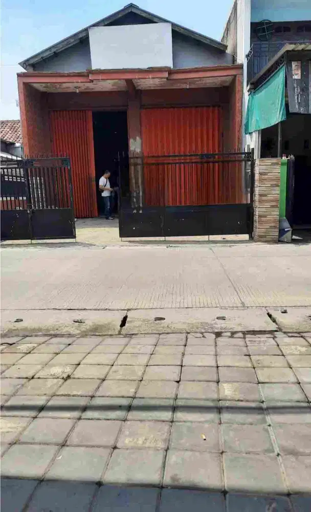 Toko - Gudang Tenggulunan