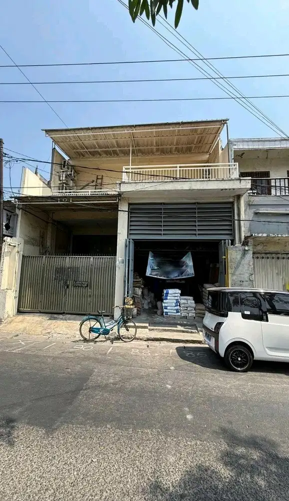 RUMAH KOST AKTIF RAYA SEMOLOWARU, ROW DOUBLE WAY