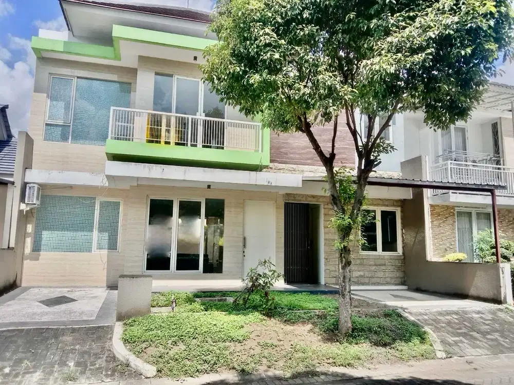 DISEWAKAN RUMAH WOODLAND CITRALAND 4KT SEMI FURNISH PASAR MODERN