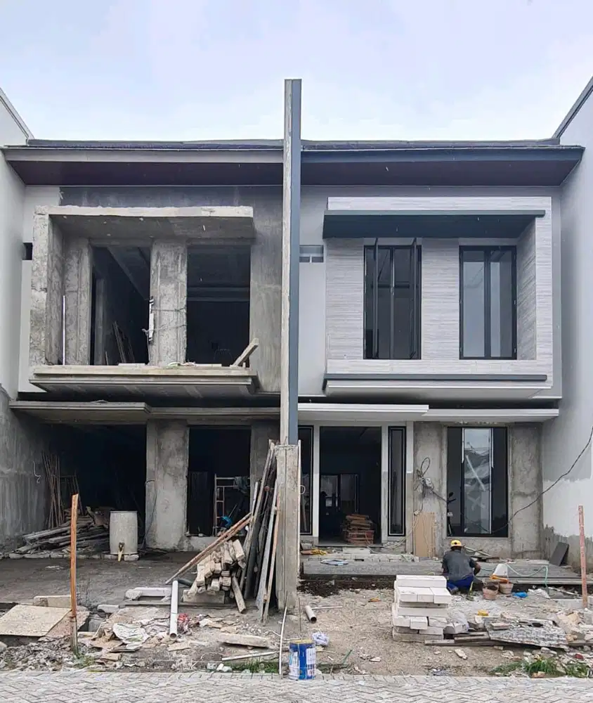 Rumah Manyar Kertoadi Gress Minimalis, Dekat Pusat Kota Surabaya