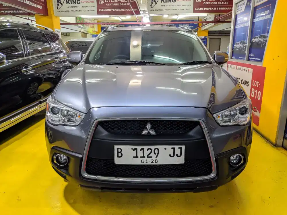 MITSUBISHI OUTLANDER GLX MT 2012
