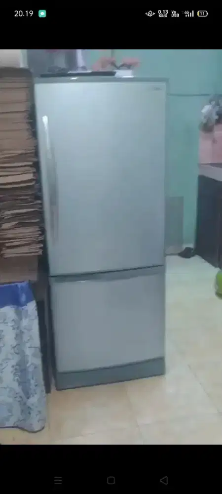 Dijual cepat borongan kulkas 2 pintu dan kulkas portable cuman 2jt