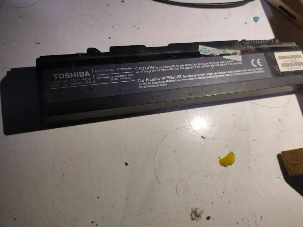 Baterai Toshiba PA3356U-2BAS 01 , kalau mau tes bawa laptopnya