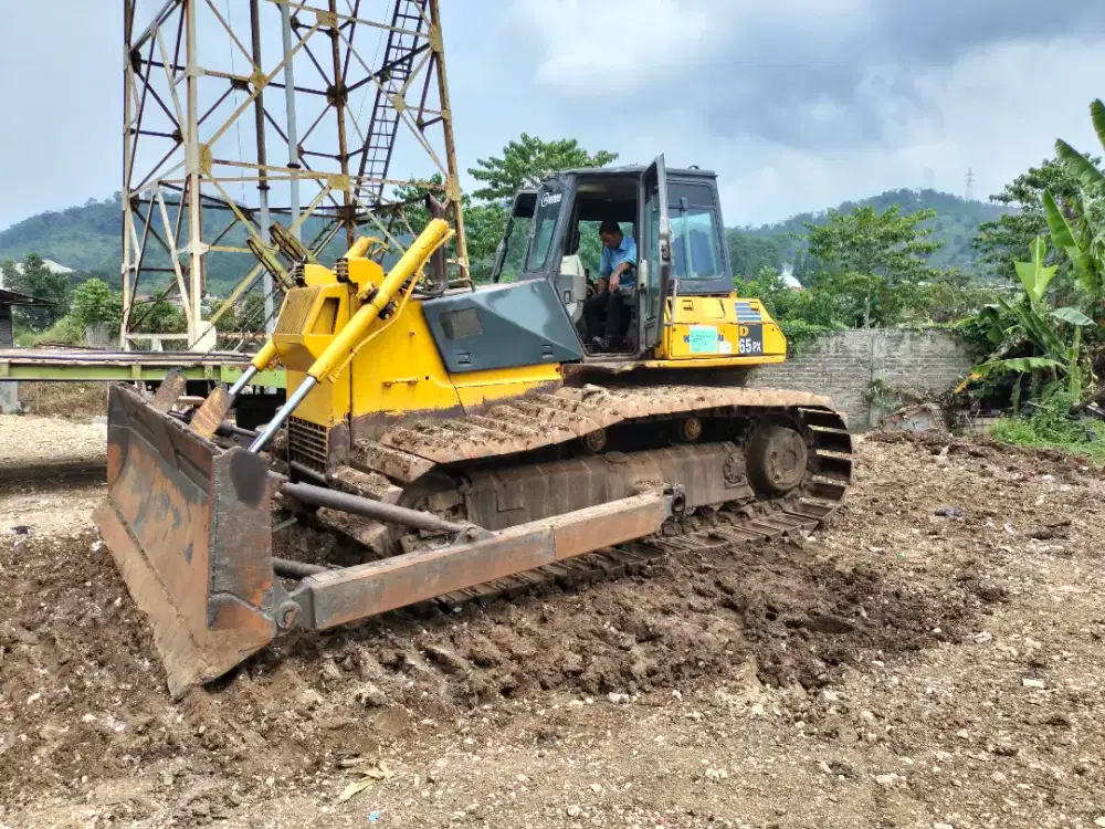 Dozer Komatsu D65PX-12 Built Up th 2008