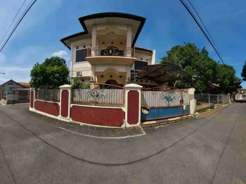 ( BANYUMANIK ) RUMAH SEMARANG ATAS DI JL KARANGREJO SEMARANG