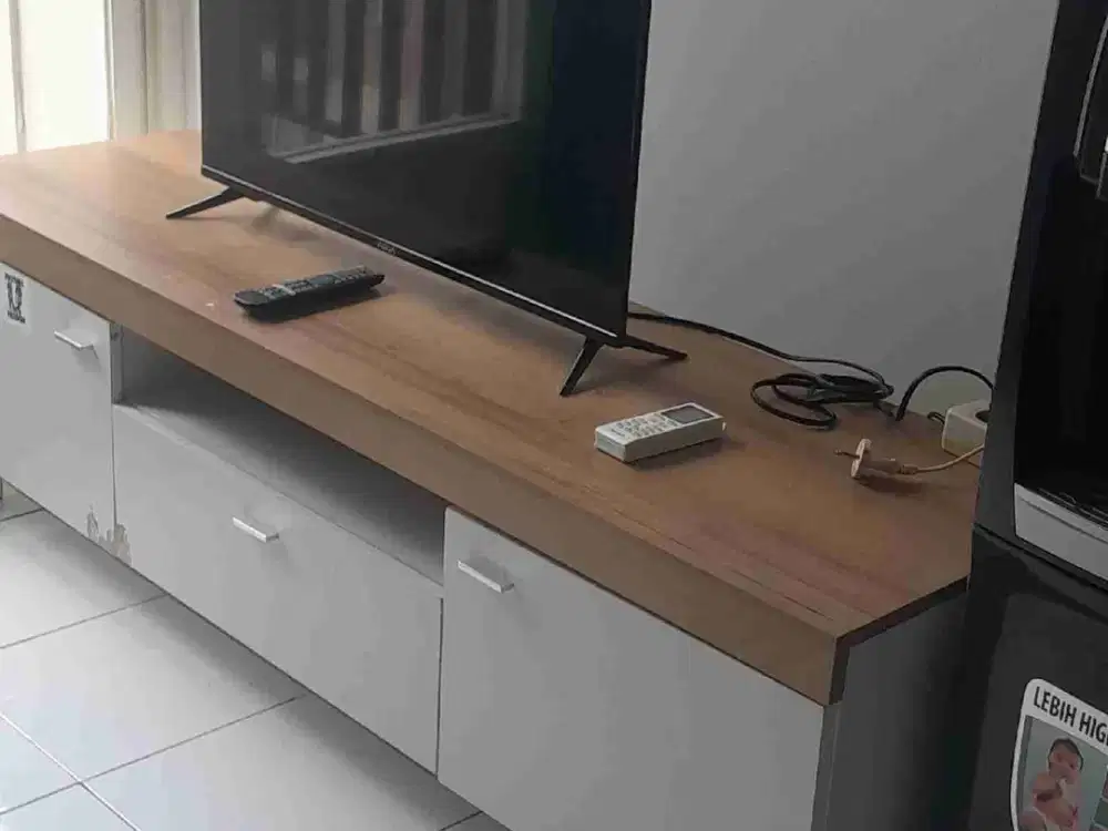 disewakan Apartemen semi furnise murah