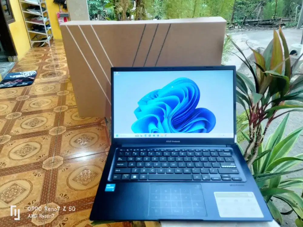 Asus Vivobook Core i3 Generasi 12 SSD Ram 8 Gb Fullset
