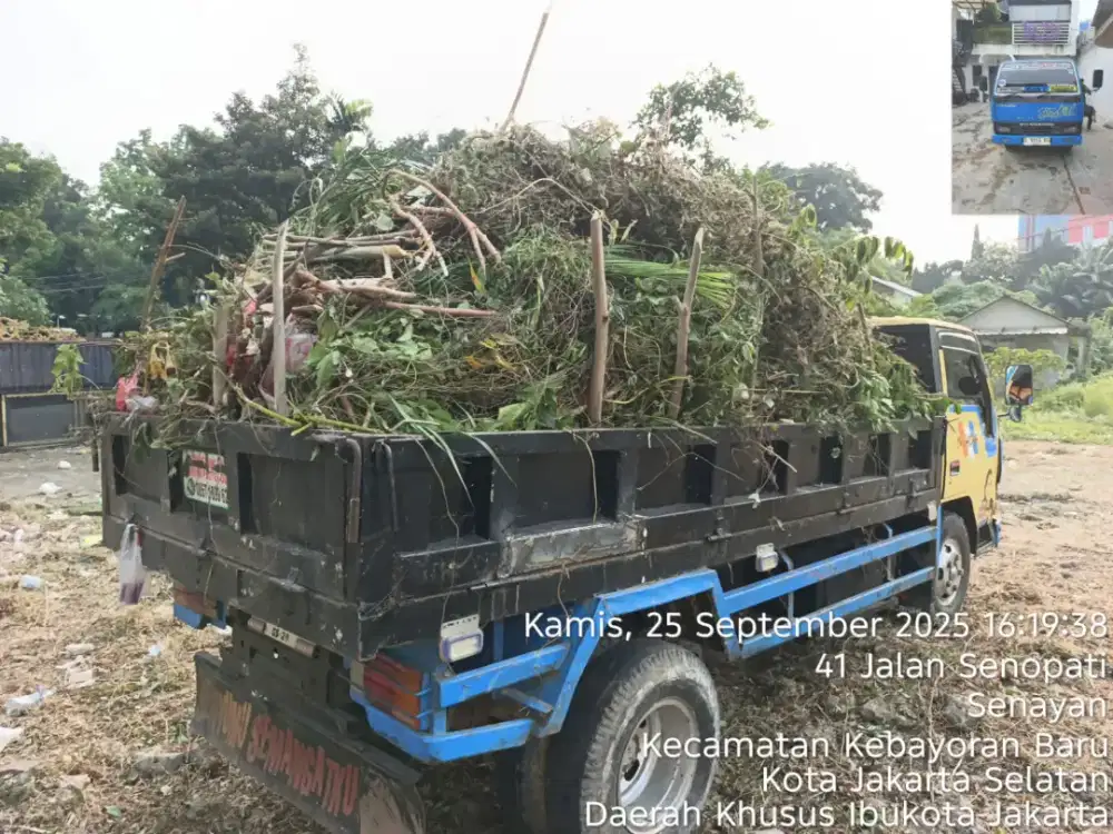 Jasa angkutan puing dan pengurugan lahan