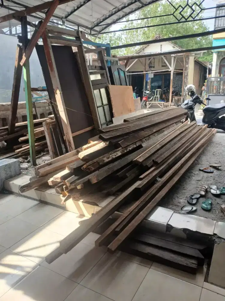 kayu bekas balok dan usuk