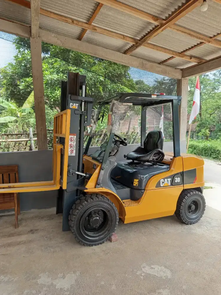 Forklift 3 Ton 2020 Caterpillar Mesin S4S Mitsubishi