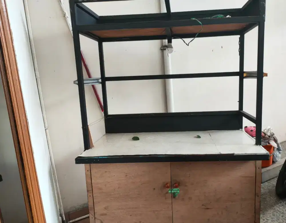 JUAL CEPAT MEJA USAHA BESI