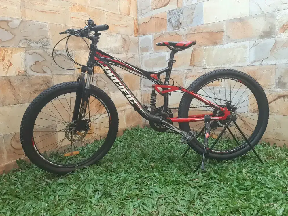 Sepeda Santai MTB Gunung Pacific Ukuran 26 Alloy / Alumunium