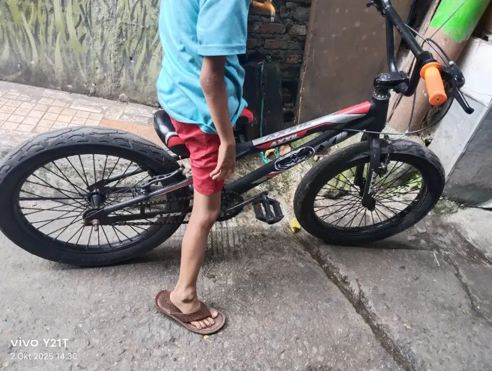 Sepeda BMX 20 inc buat 8 tahun ke atas