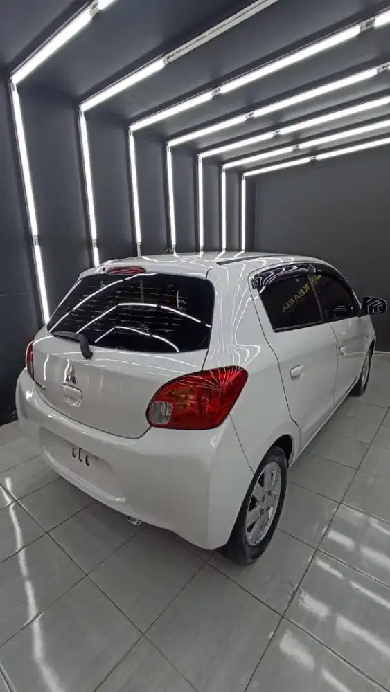 Mitsubishi mirage pakean pribadi