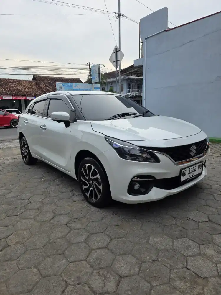 Baleno hatchback AT 2024 istimewa low km