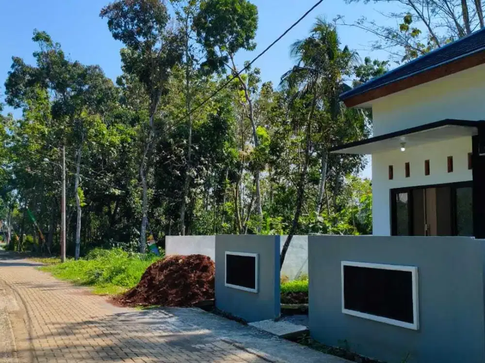 Rumah baru siap huni di pakintelan gunungpati SHM Ready