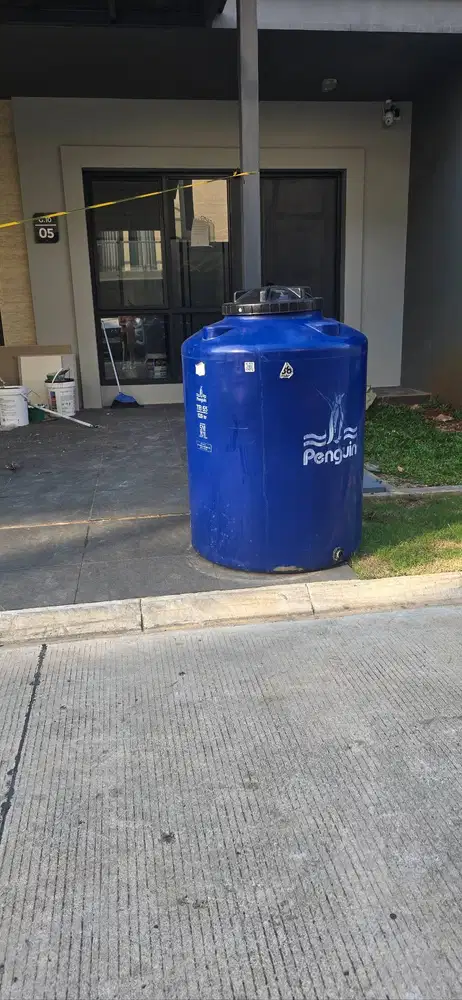 Dijual toren penguin biru 500liter
