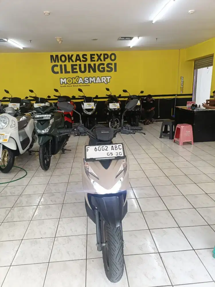 Dijual motor Honda Beat street 2025