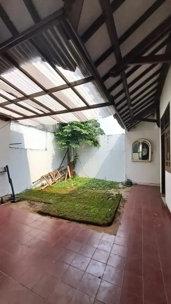 Dijual rumah luas harga hotsale dekat Stasiun Sudimara