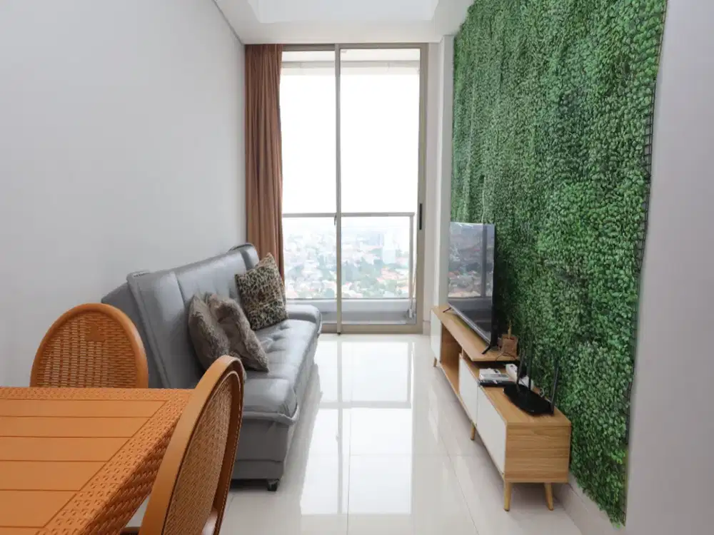 Disewakan Apartemen Taman Anggrek Type 3 BR Jakarta Barat