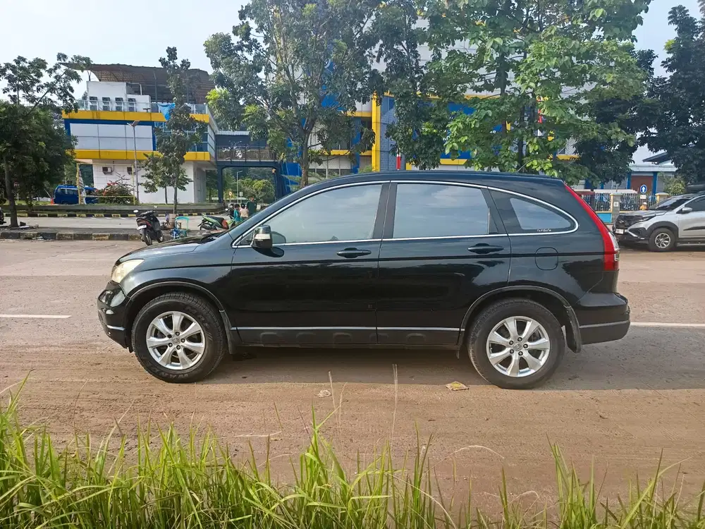 Honda CR-V 2011 Bensin