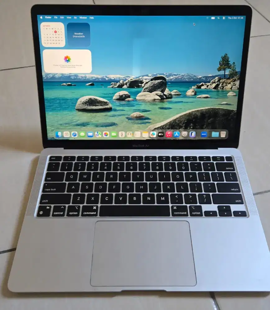 Jual Macbook M1 8/256 minus
