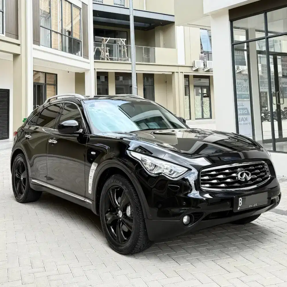INFINITI FX37 3.7L V6 4x4