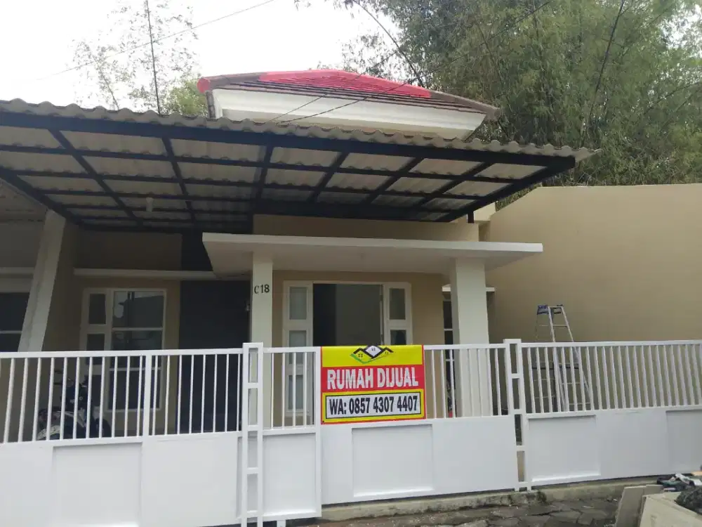 Rumah dijual Perum menteng regency