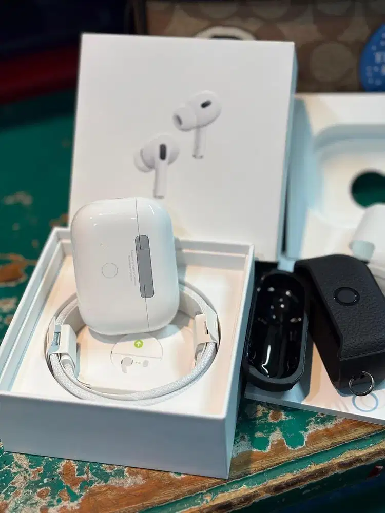 AirPods Gen 2 like new