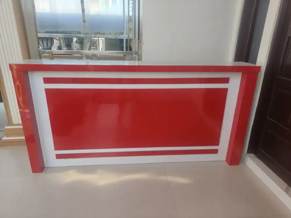 Di jual cepat Meja kasir hpl taco