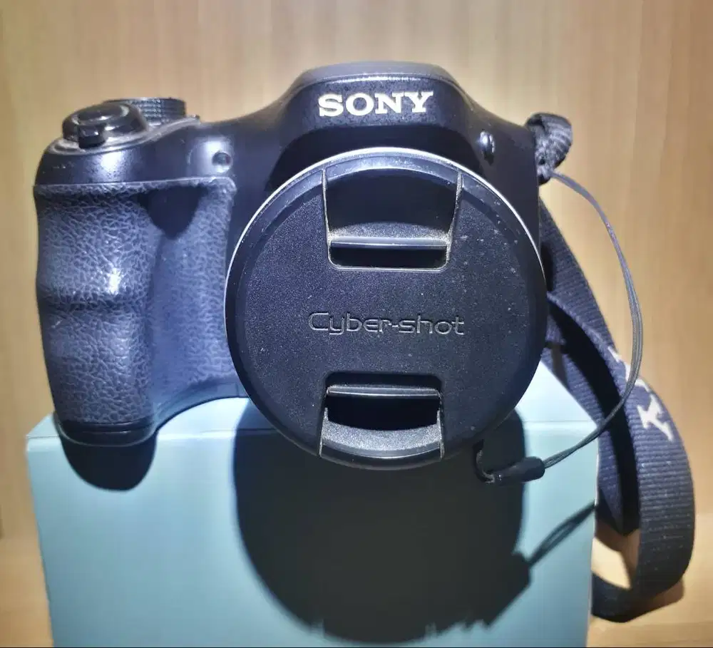 Kamera Sony Cybershot DSC-H200