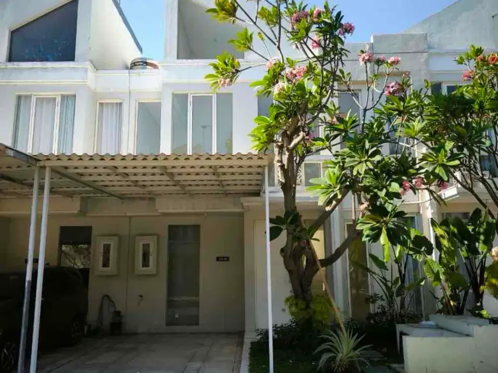 Disewakan rumah Grand pakuwon tandes sby barat siap huni