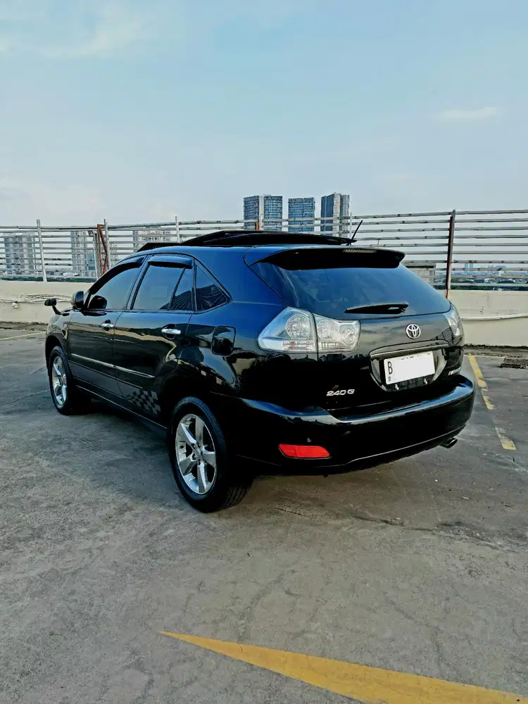 Toyota Harrier 2010
