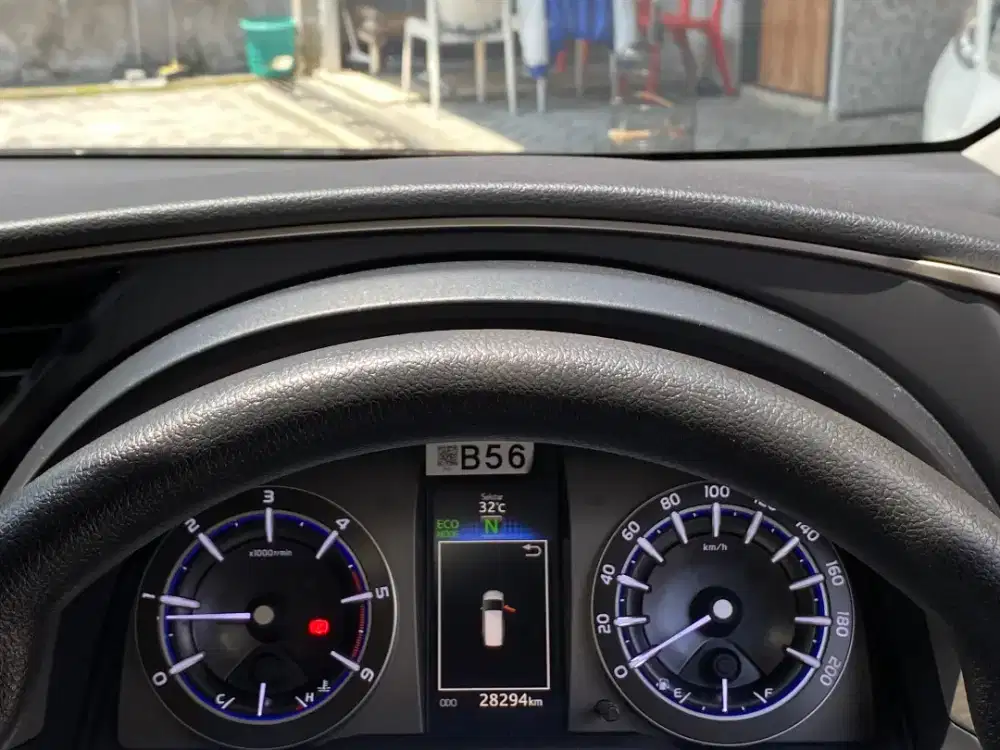 (LOW KM) INNOVA REBORN V DIESEL 2017