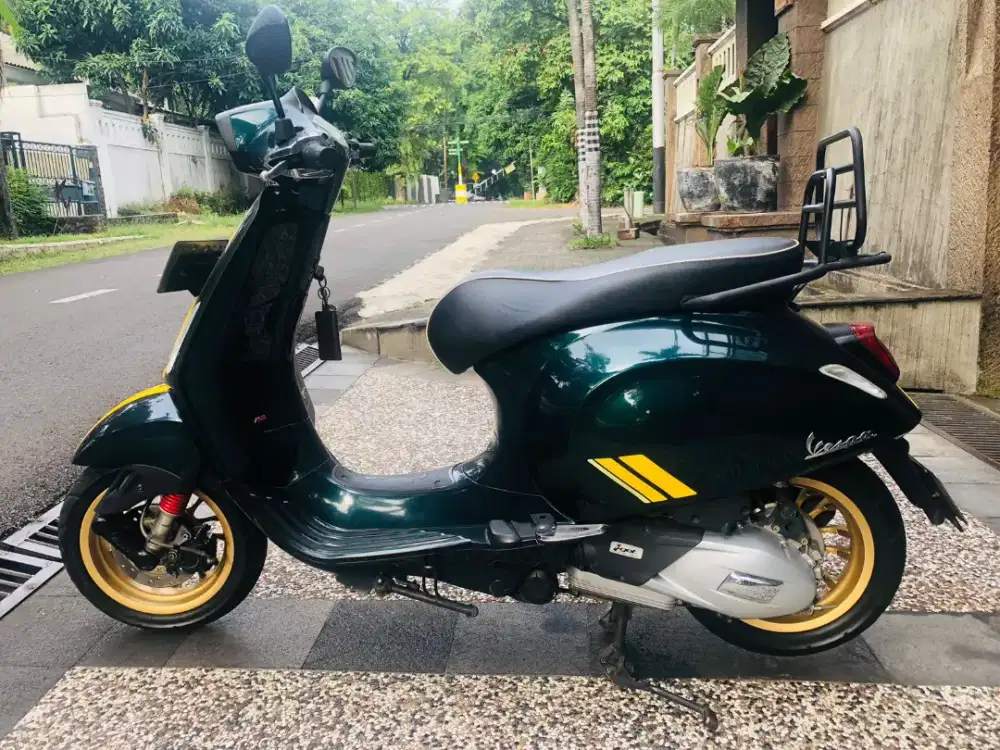 Di jual Cepat vespa sprint 150