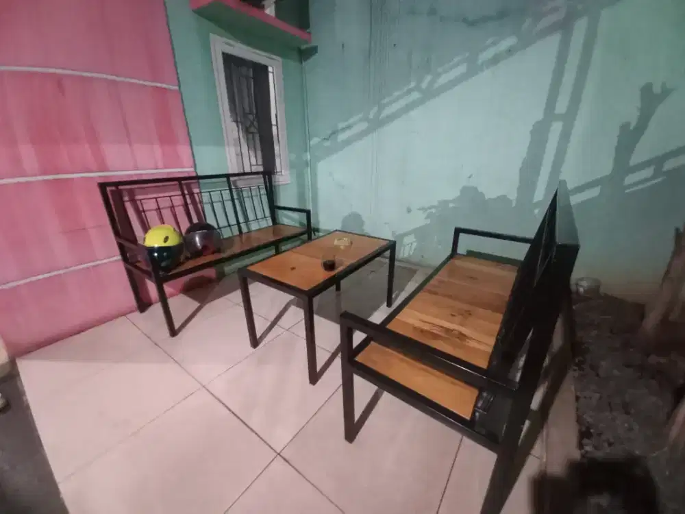 Kursi Besi panjang 1 set