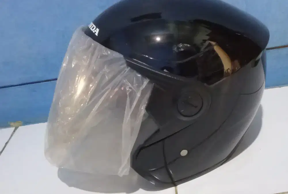 Helem Honda masi baru bawan motor