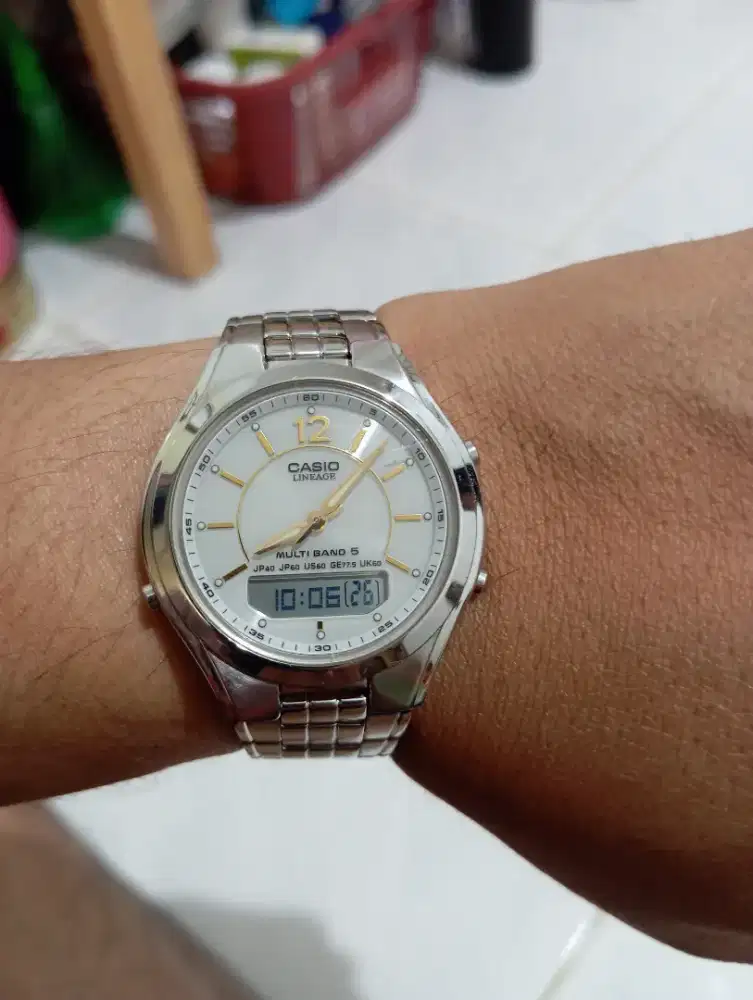 Casio lineage lcw-m200