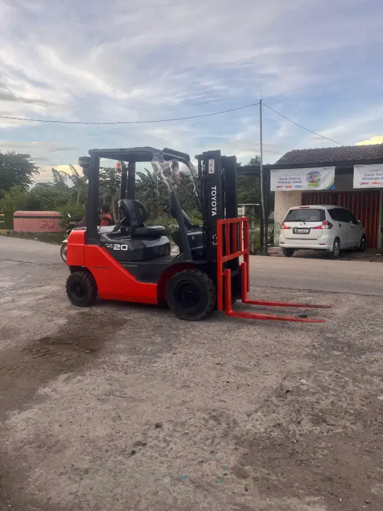 Forklift 8fd20 toyota