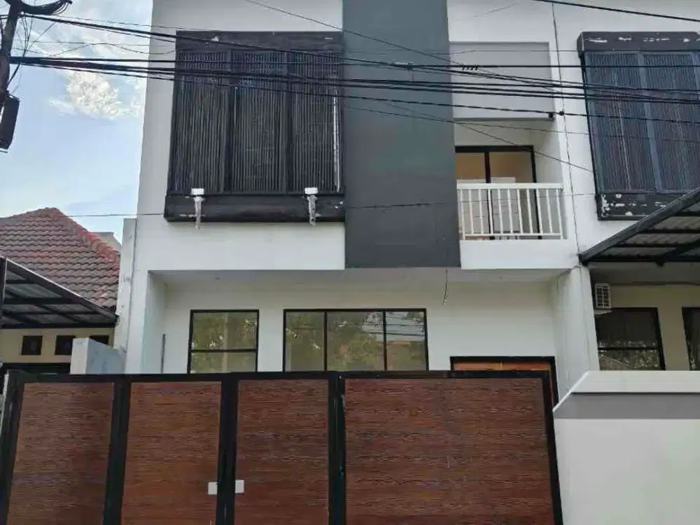 Premium living Baru gress‼️Rmh rungjut asri tengah row jalan 3 mobil