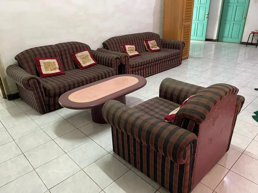 Jual Murah Sofa + Meja Makan 6 kursi