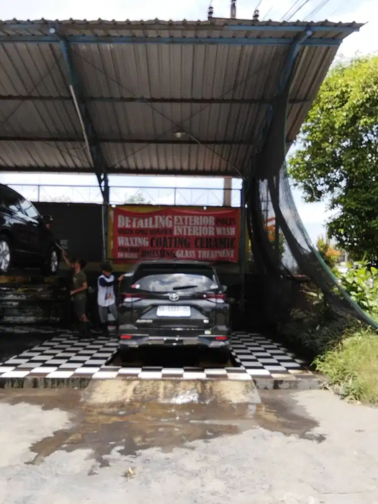 Rental mobil dan driver freelance