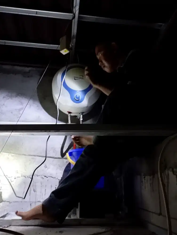 BONGKAR PASANG,BONGKAR,PASANG,SERVICE,CEK AC WATER HEATER KULKAS DLL