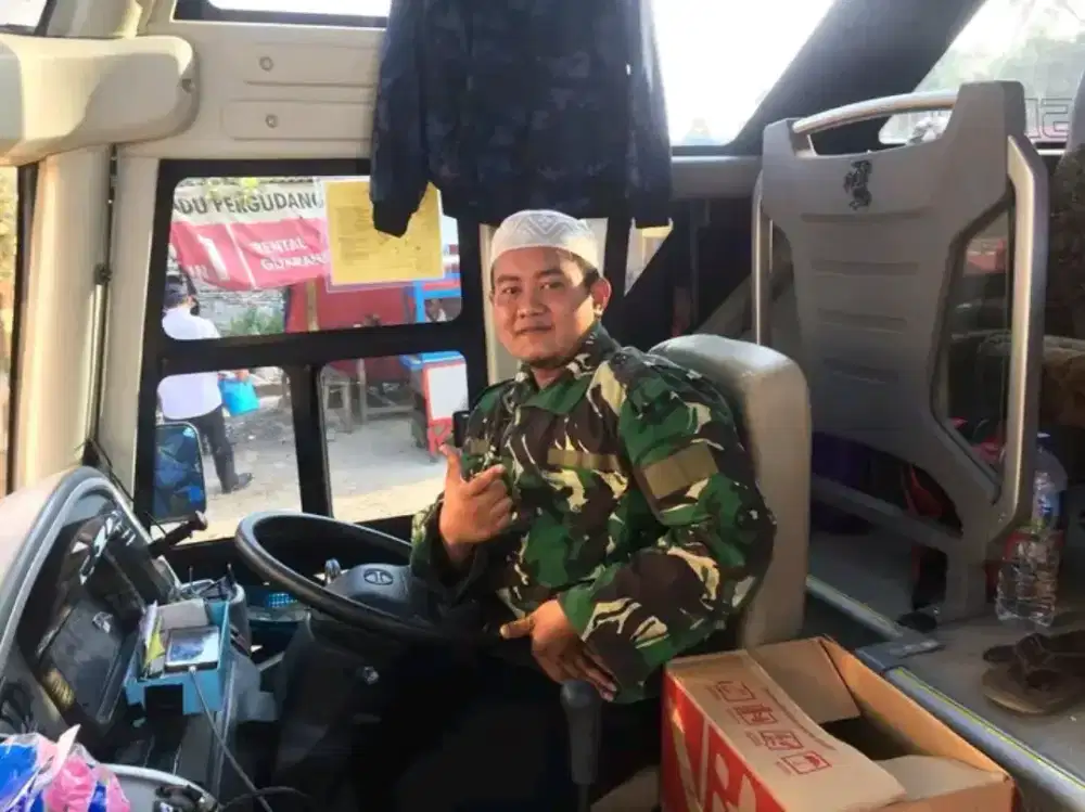 Mencari pekerjaan driver oprasional / logistic