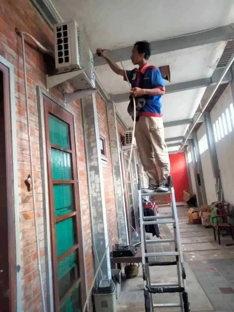 MELAYANI SERVICE,CEK,BONGKAR PASANG,BONGKAR,PASANG ELECTRONIC