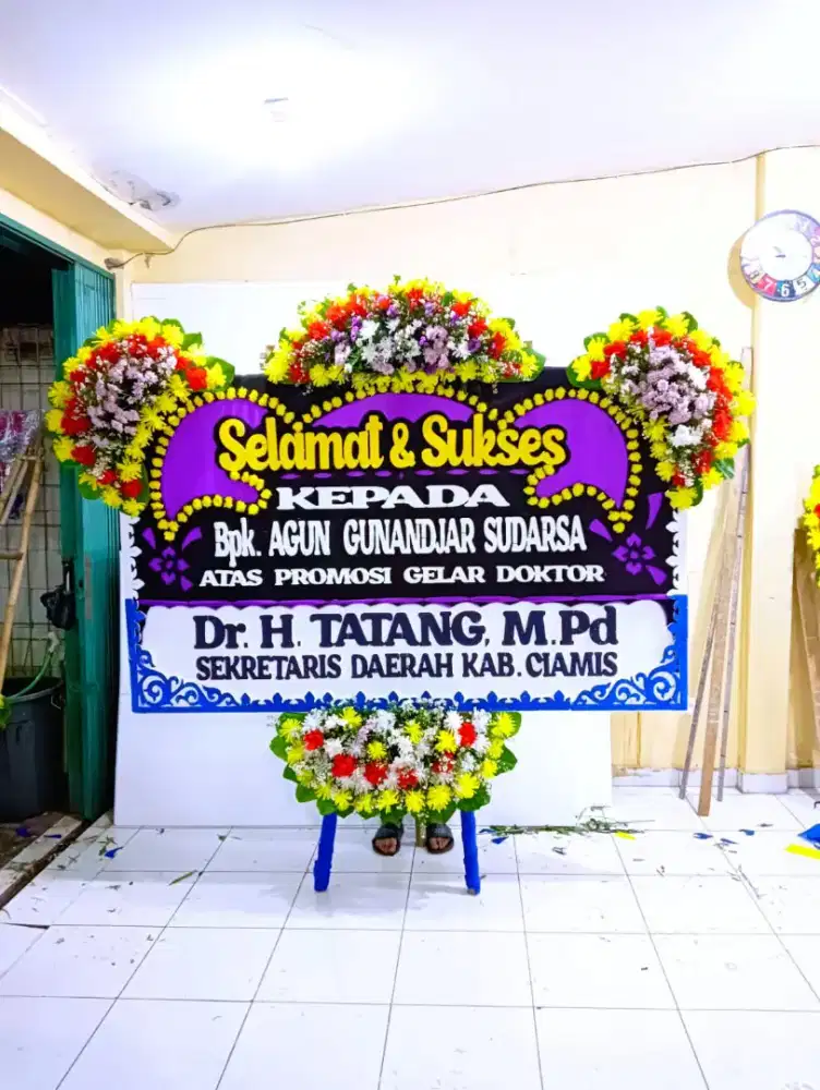 Bunga papan pengiriman Jabodetabek ucapan selamat dan sukses