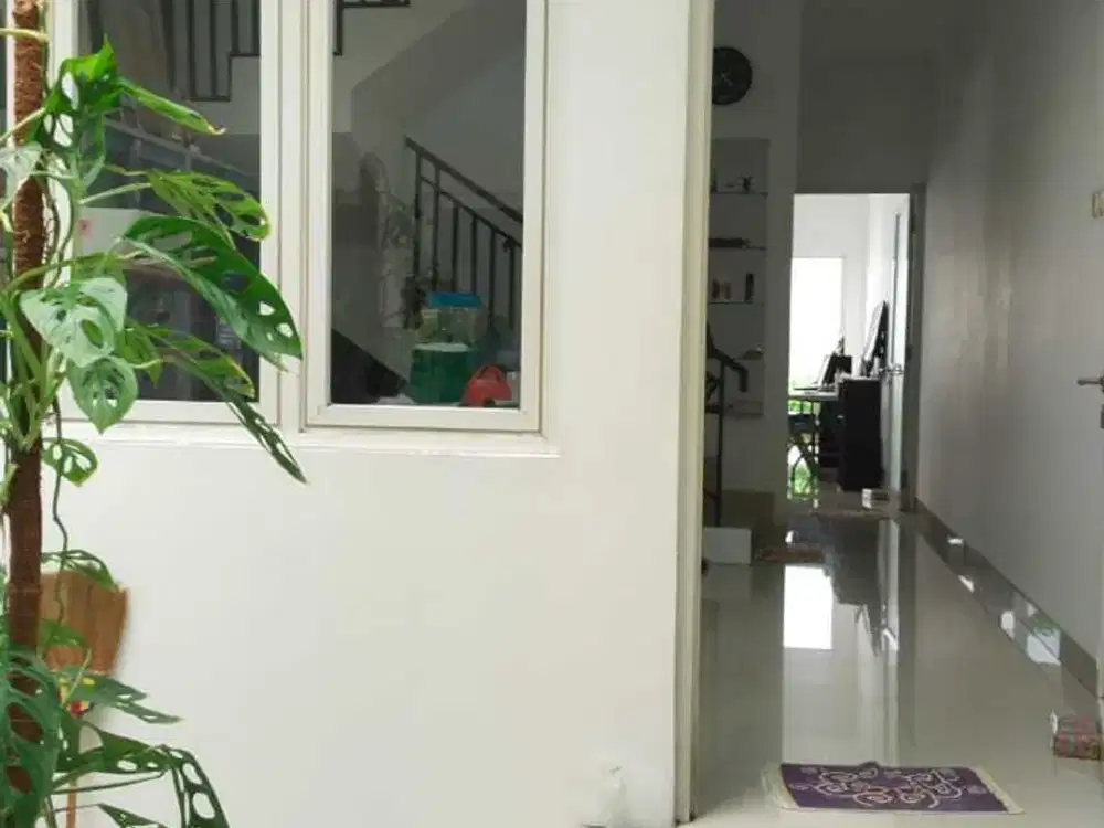 Dijual Rumah/Ruko/Kantor Lokasi Strategis Di Gajah Mada Jakarta Pusat