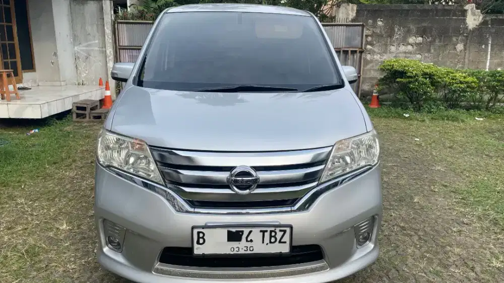 Nissan Serena HWS 2015 low Km